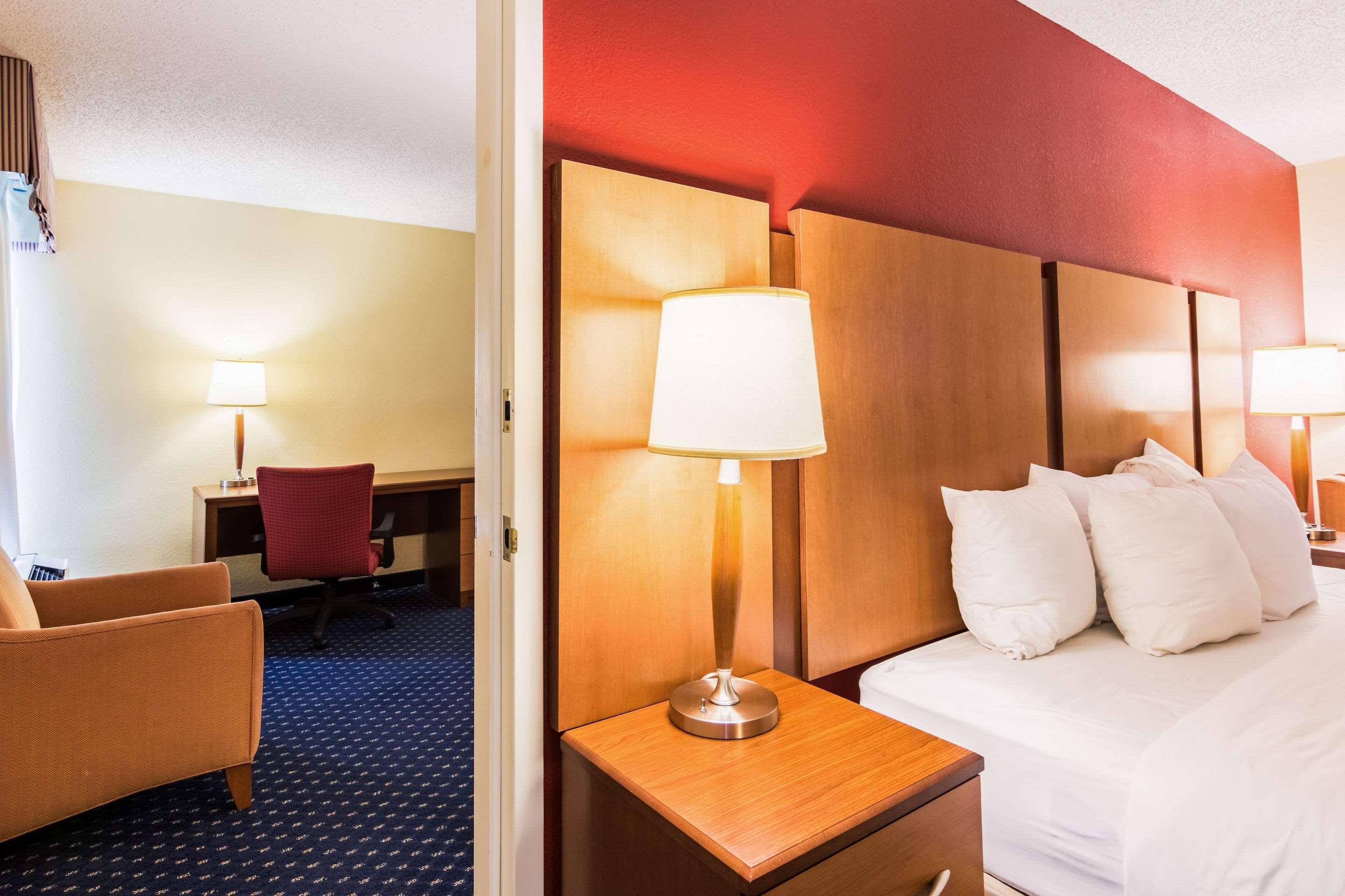 Comfort Inn At Joint Base Andrews Clinton Exterior foto