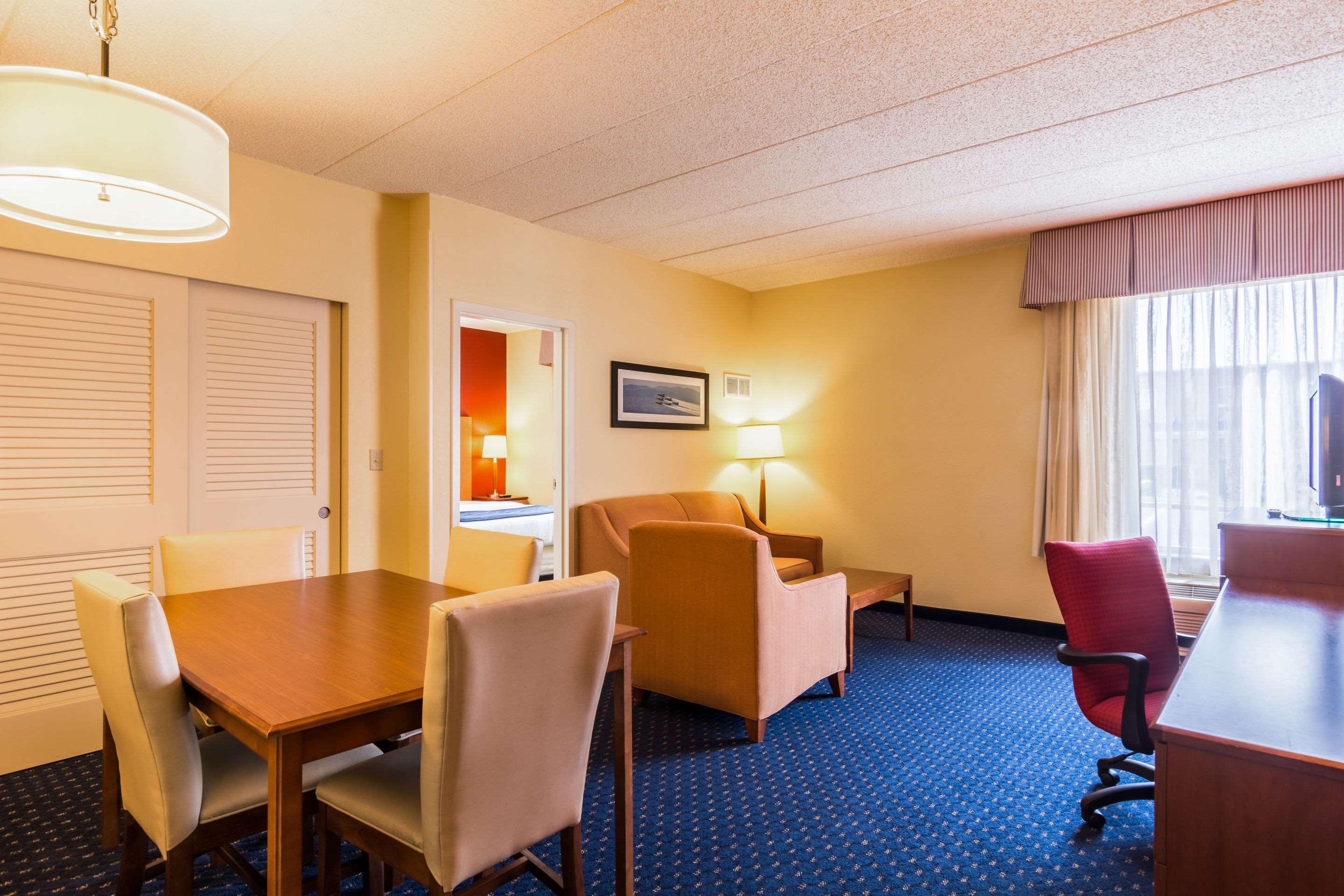 Comfort Inn At Joint Base Andrews Clinton Exterior foto