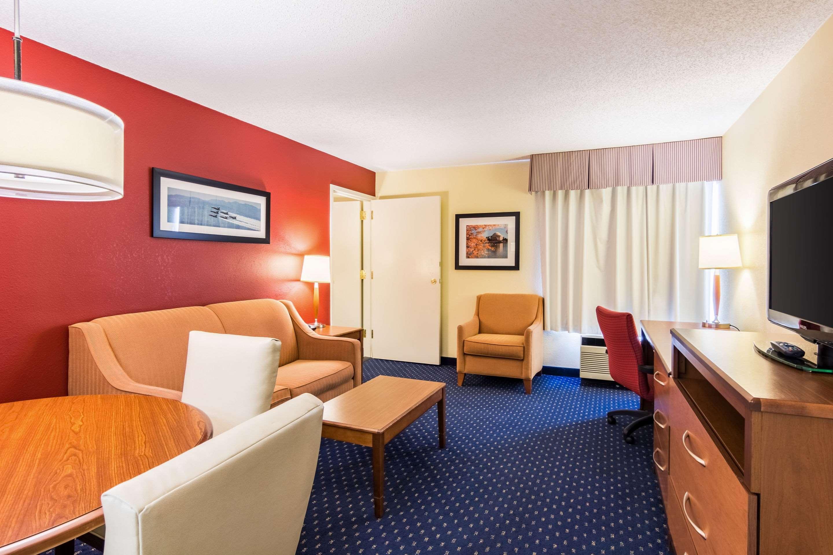 Comfort Inn At Joint Base Andrews Clinton Exterior foto